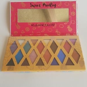 Eyeshadow Palette